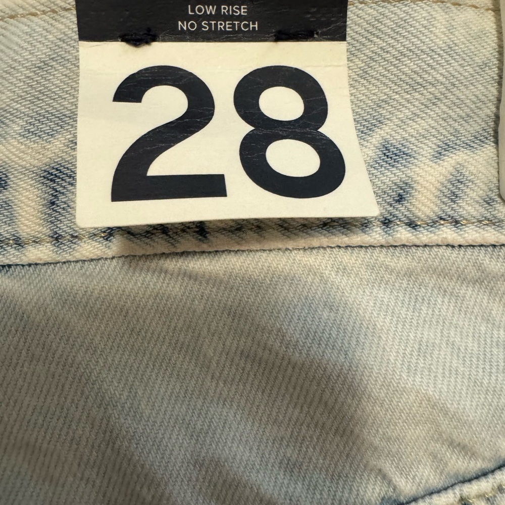 NWT Gap wide legged distressed baggy jeans. - Picture 7 of 7